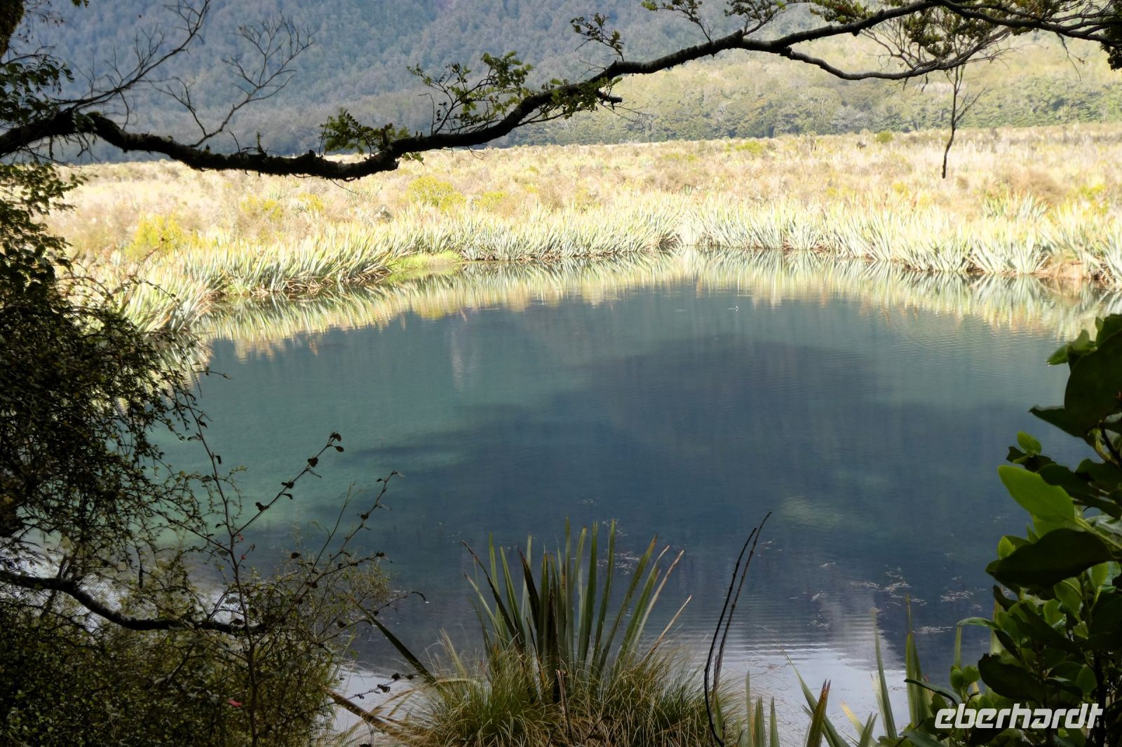 am Spiegelsee &ndash; &copy; Gina Egenolf (Eberhardt TRAVEL)