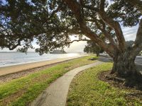 Mystische Morgenstimmung in Paihia &ndash; &copy; Simone Willner (Eberhardt TRAVEL)