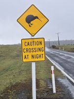 Kiwi Warnung &ndash; &copy; Jürgen Müller (Eberhardt TRAVEL)