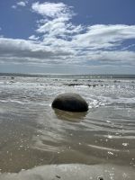 Moeraki Boulders &ndash; &copy; Andy Nguyen (Eberhardt TRAVEL)