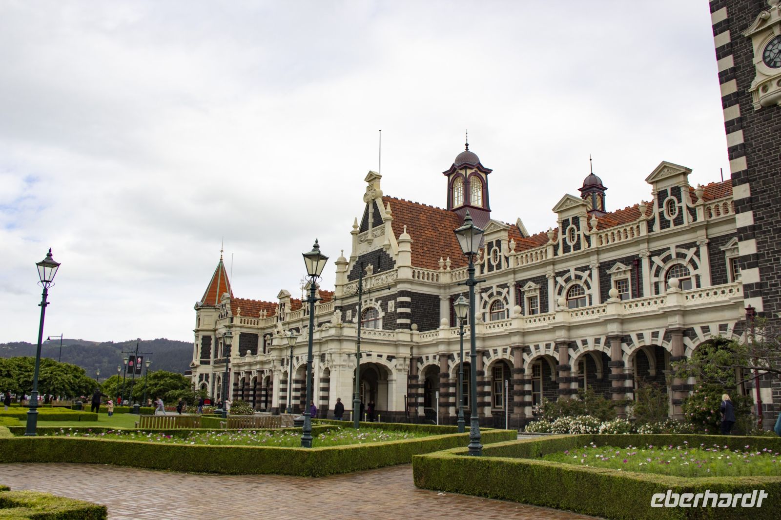 282 - Dunedin &ndash; &copy; Vivien Fiedler (Eberhardt TRAVEL)