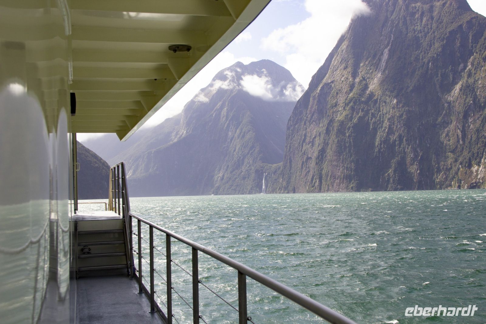 312 - Milford Sound &ndash; &copy; Vivien Fiedler (Eberhardt TRAVEL)