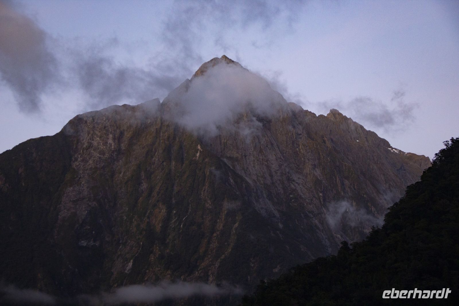 355 - Milford Sound &ndash; &copy; Vivien Fiedler (Eberhardt TRAVEL)