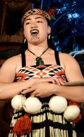 Maorifrau im traditionellen Gewand &ndash; &copy; Simone Willner (Eberhardt TRAVEL)