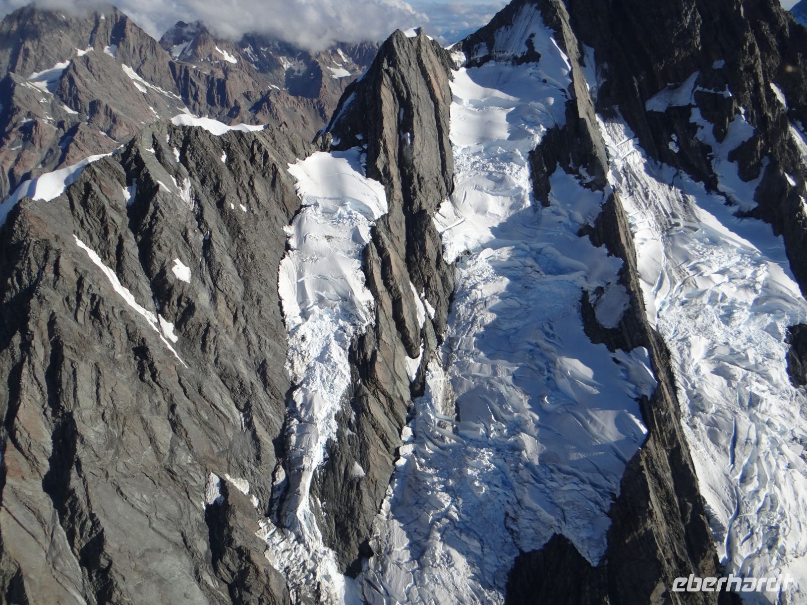 Südalpen, der Flug bietet spektakuläre Blicke auf die Bergwelt. &ndash; &copy; Vivian Kreft (Eberhardt TRAVEL)