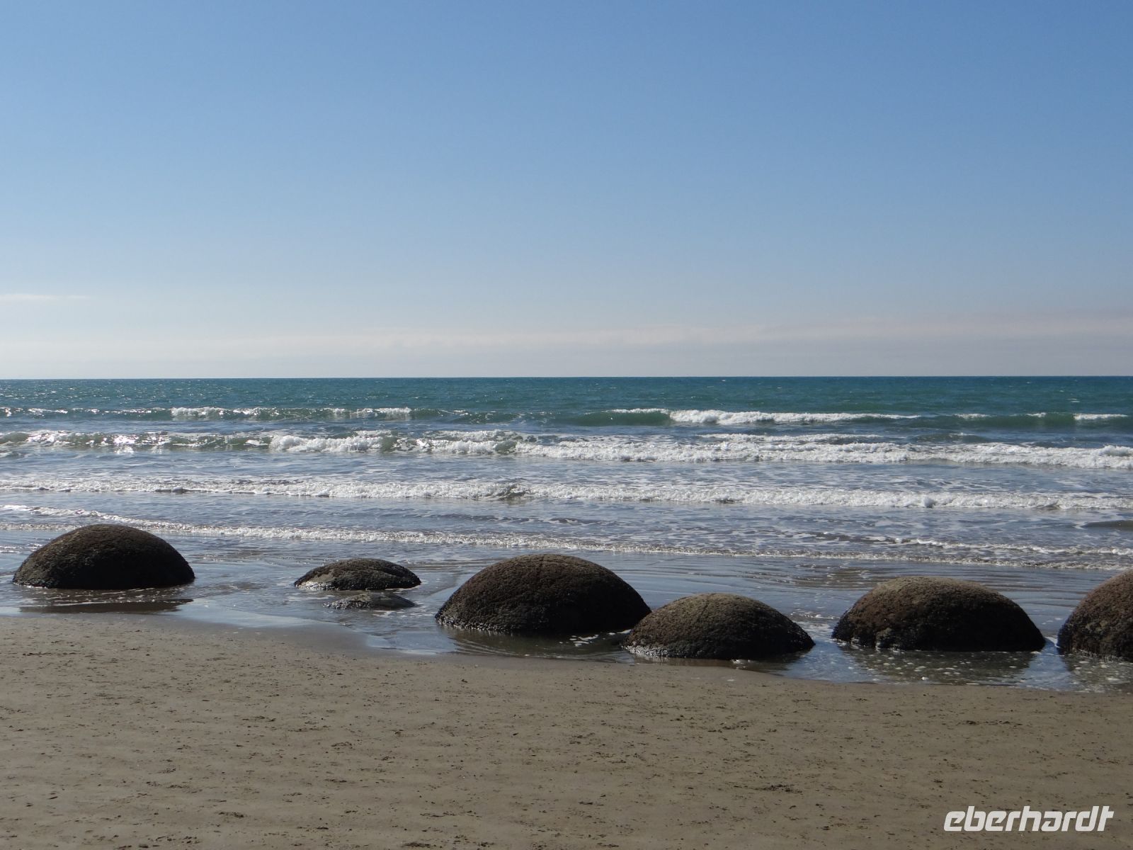 Moeraki Boulder &ndash; &copy; Vivian Kreft (Eberhardt TRAVEL)