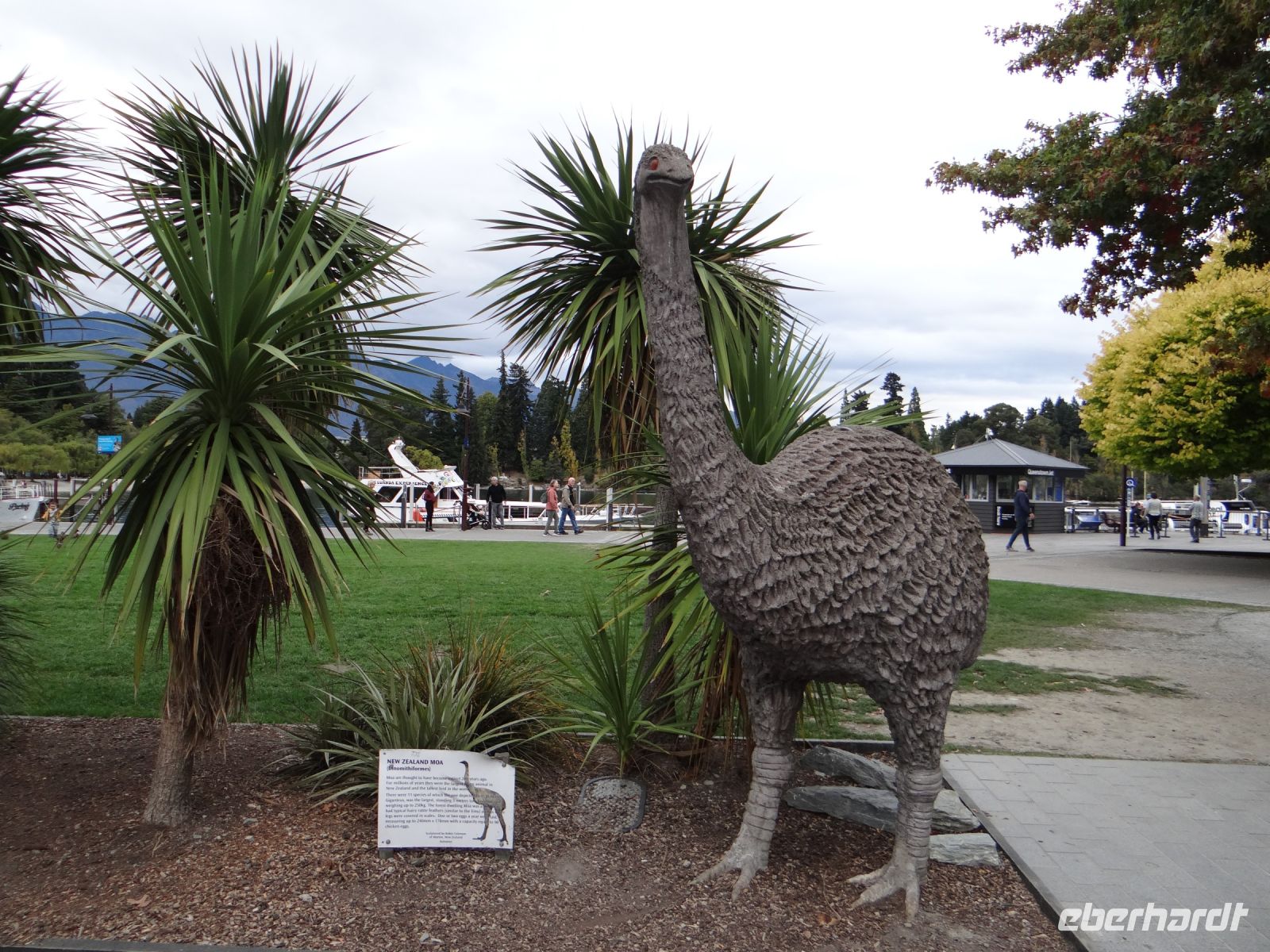 Queenstown, der ausgerottete Moa in Lebensgröße &ndash; &copy; Vivian Kreft (Eberhardt TRAVEL)