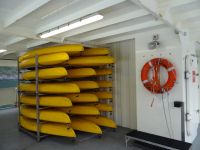 Milford Mariner, diese Kajaks stehen für unseren Ausflug bereit. &ndash; &copy; Vivian Kreft (Eberhardt TRAVEL)