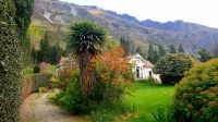 Große Rundreise Neuseeland: Gartenanlage der Walter Peak Farm.  &ndash; &copy; Martina Wegener (Eberhardt TRAVEL)