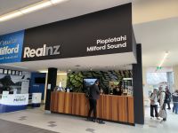 Einchecken zur Mini Kreuzfahrt &ndash; &copy; Heike Jack (Eberhardt TRAVEL)