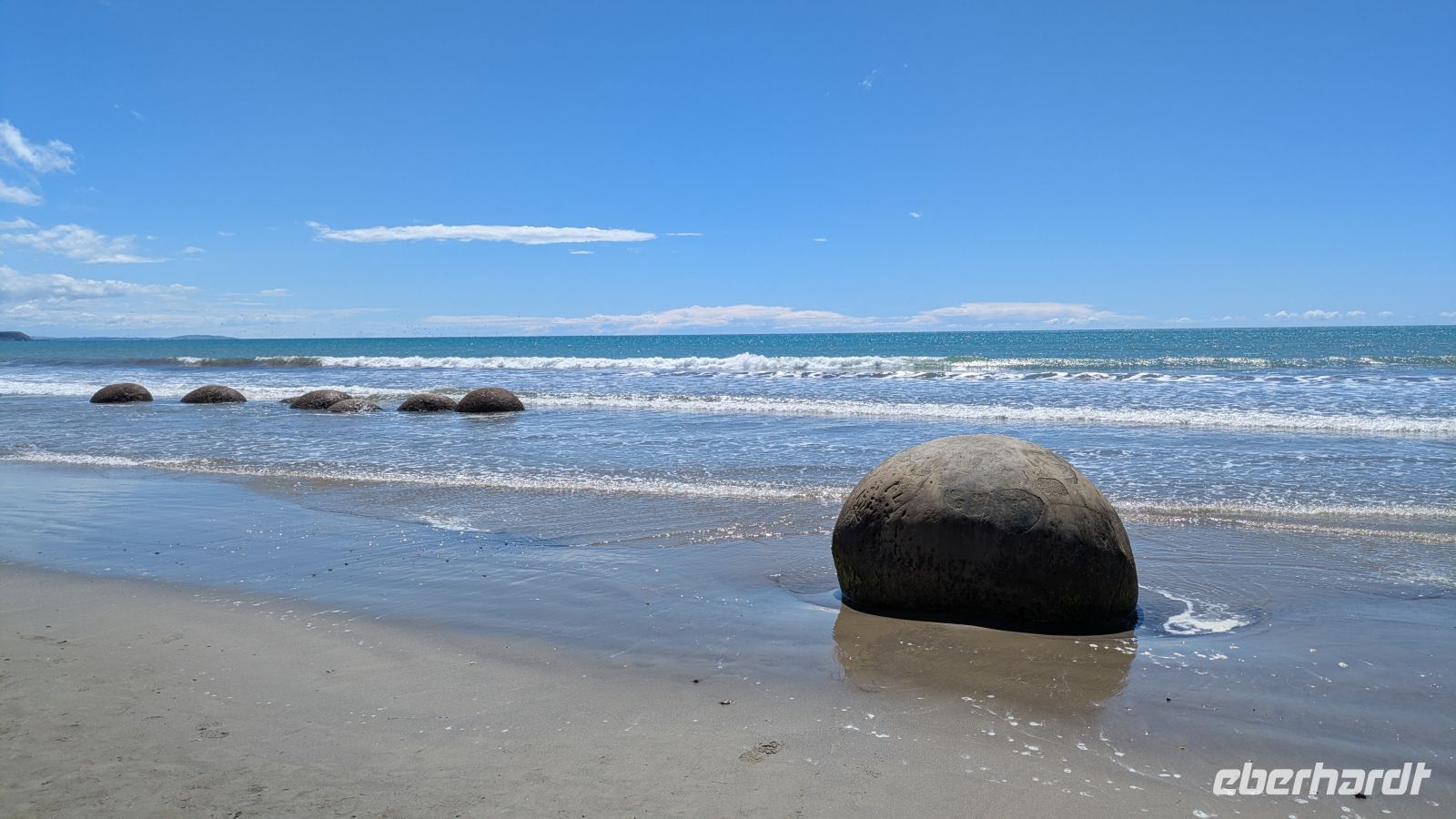 Moeraki Boulders  &ndash; &copy; Geena Dutschmann (Eberhardt TRAVEL)