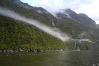 Fahrtimpressionen vom Milford Sound &ndash; &copy; Katrin Deutschbein (Eberhardt TRAVEL)