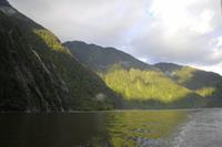 Fahrtimpressionen vom Milford Sound &ndash; &copy; Katrin Deutschbein (Eberhardt TRAVEL)