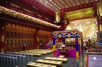 Im Buddistisem Tempel &ndash; &copy; Cindy Streidt (Eberhardt TRAVEL)