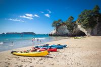 Cathedral Cove, Coromandel &ndash; &copy; Anna Stiebing (Eberhardt TRAVEL)