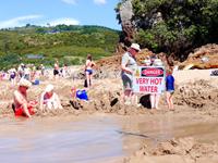 Hot Water Beach, Coromandel &ndash; &copy; Anna Stiebing (Eberhardt TRAVEL)