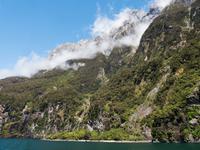 Milford Sound Kreuzfahrt &ndash; &copy; Anna Stiebing (Eberhardt TRAVEL)