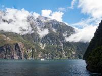 Milford Sound Kreuzfahrt &ndash; &copy; Anna Stiebing (Eberhardt TRAVEL)