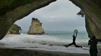 Cathedral Cove &ndash; &copy; Frank Nimschowski (Eberhardt TRAVEL)