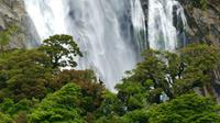 Milford Sound, Bowen Falls &ndash; &copy; Frank Nimschowski (Eberhardt TRAVEL)