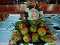 Er wacht über das Buffet &ndash; &copy; Wolfgang Eckert (Eberhardt TRAVEL)