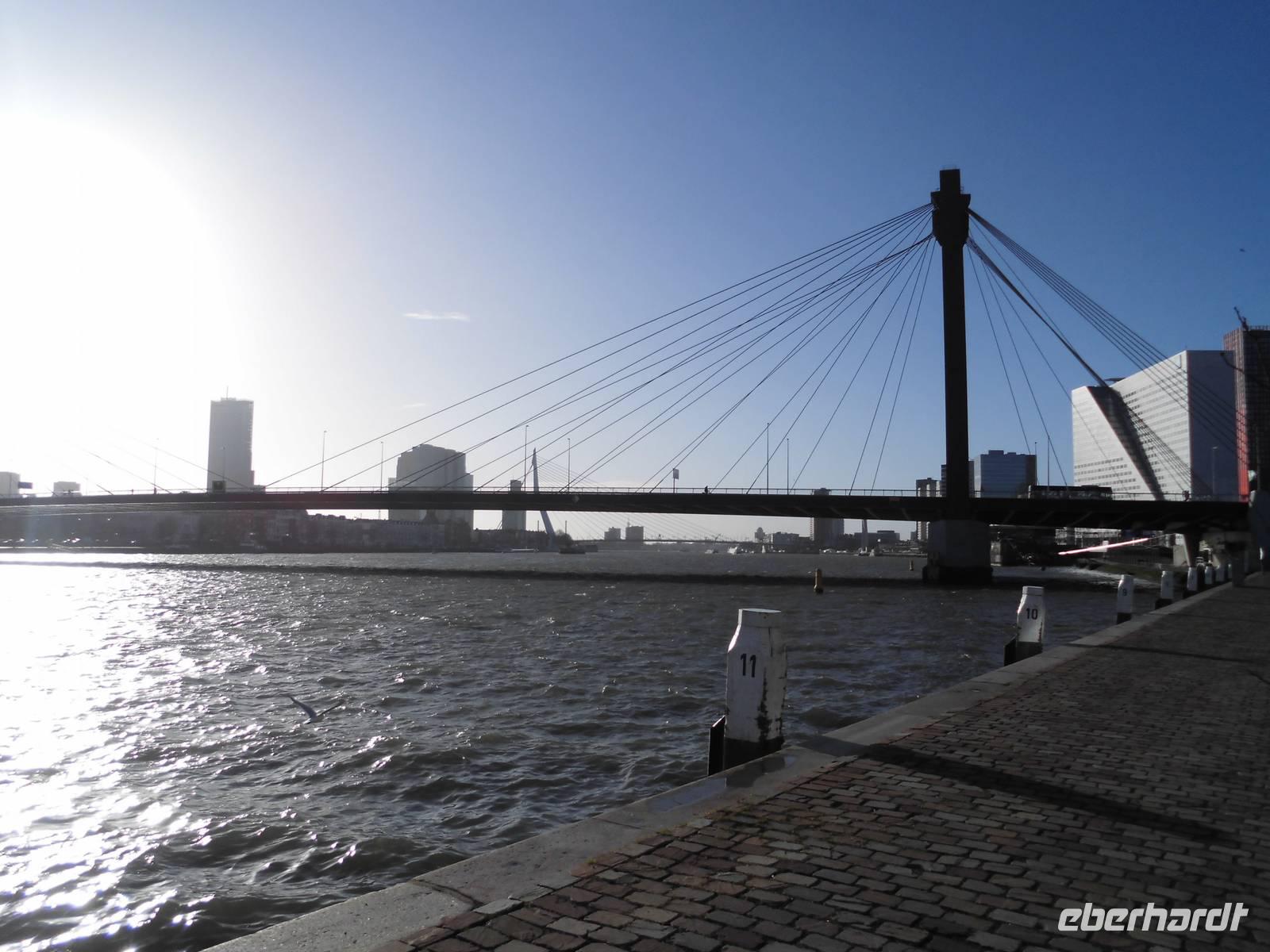 die Willemsbrücke &ndash; &copy; Eva-Maria Strauß-Eberhardt (Eberhardt TRAVEL)