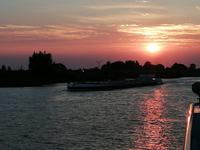 Sonnenuntergang aif dem Lek &ndash; &copy; Steffi Zimmermann (Eberhardt TRAVEL)