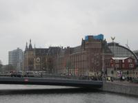 Amsterdam-Hauptbahnhof &ndash; &copy; Gisela Gerlach (Eberhardt TRAVEL)
