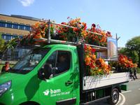 Blumencorso &ndash; &copy; Harald Kühne (Eberhardt TRAVEL)
