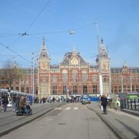 Amsterdam, Hauptbahnhof &ndash; &copy; Gisela Gerlach (Eberhardt TRAVEL)