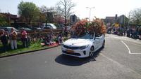 Übervoll geschmückte Fahrzeuge beim Blumenkorso 2018 &ndash; &copy; Stefan Jahnke (Eberhardt TRAVEL)