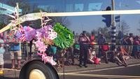 Fotograf und Bus zum Blumenkorso 2018