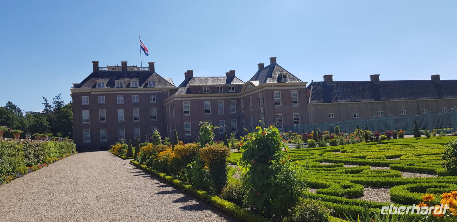 Schloss Het Loo bei Apeldoorn - barocker Garten.jpg &ndash; &copy; Marion Kottlos (Eberhardt TRAVEL)