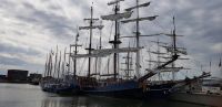 Lelystad - Segelschiffe im Hafen.jpg &ndash; &copy; Marion Kottlos (Eberhardt TRAVEL)