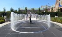 Wasserspiele vorm Rijkmuseum &ndash; &copy; Rena Becker (Eberhardt TRAVEL)
