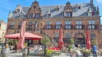 Vor dem Rathaus &ndash; &copy; Andreas Kunzmann (Eberhardt TRAVEL)