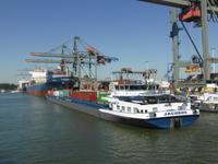 Rotterdam Hafenrundfahrt - Waalhafen &ndash; &copy; Claudia Bernhardt (Eberhardt TRAVEL)