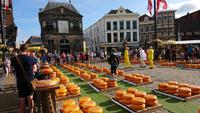 Käsemarkt in Gouda &ndash; &copy; Dr. Michael Krause (Eberhardt TRAVEL)
