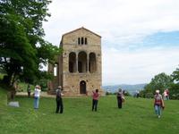 Oviedo- Santa Maria del Naranco &ndash; &copy; Dirk Schlosser (Eberhardt TRAVEL)