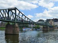kleine Kreuzfahrt durch Frankfurt auf dem Main