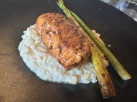 Mittagessen - Hühnchenroulade &ndash; &copy; Sabine Letzybyll (Eberhardt TRAVEL)