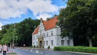 Husumer Schlosstor &ndash; &copy; Marlies Thrum (Eberhardt TRAVEL)
