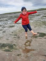 Rundreise Nordfriesland - Reiseleiterin Franziska zur Wattwanderung in Nordstrand &ndash; &copy; Franziska Bergmann (Eberhardt TRAVEL)