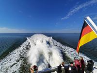 Rundreise Nordfriesland - Fährüberfahrt zur Hallig Hooge &ndash; &copy; Franziska Bergmann (Eberhardt TRAVEL)