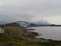 Straumsundbrua Atlantahavsvegen &ndash; &copy; Ingrid Langer (Eberhardt TRAVEL)
