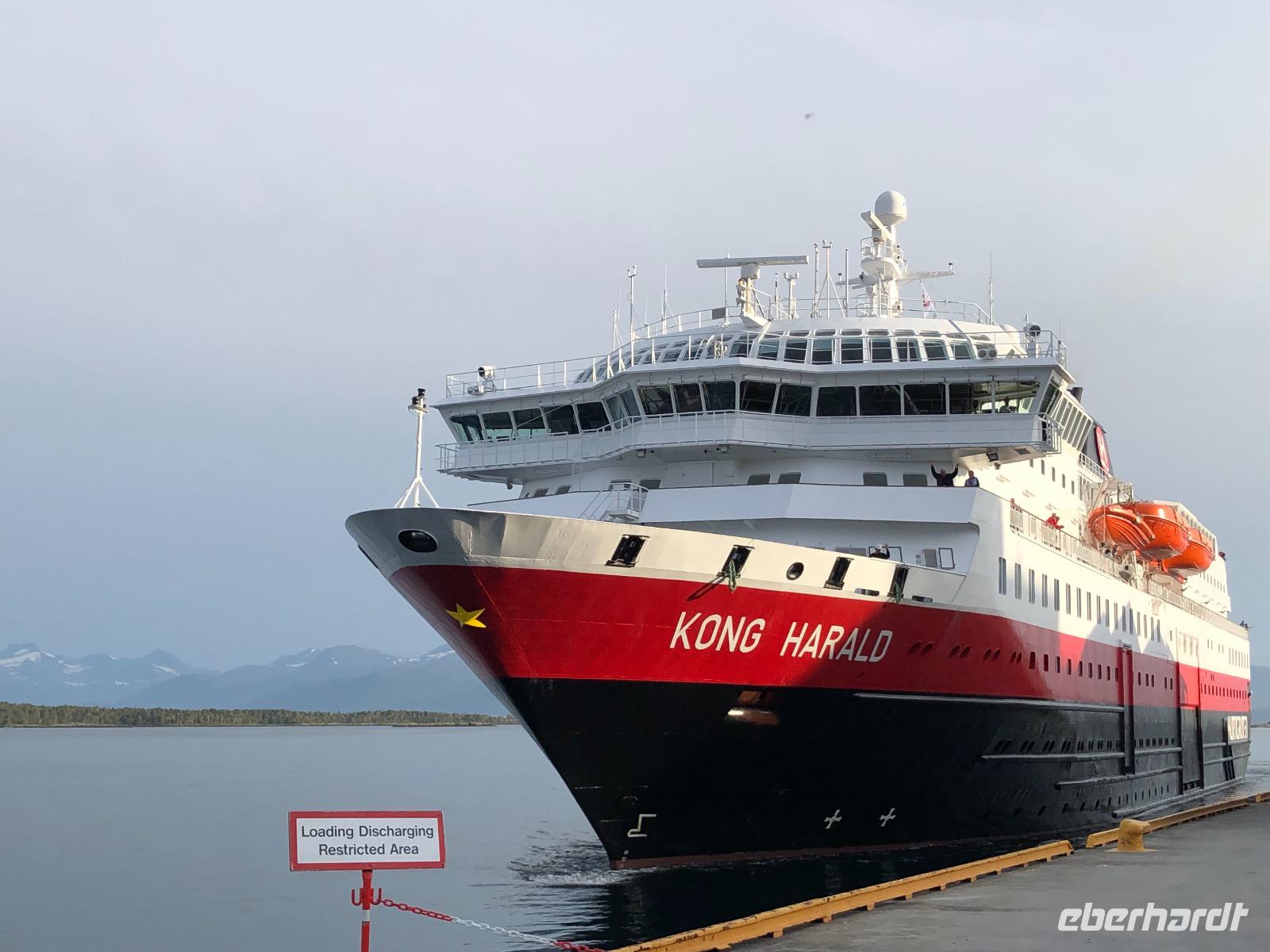 Hurtigrute Kong Harald &ndash; &copy; Sabine Letzybyll (Eberhardt TRAVEL)
