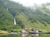 Naeroyfjord &ndash; &copy; Sabine Letzybyll (Eberhardt TRAVEL)