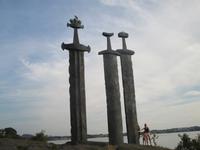 Schwerter im Fels in Stavanger &ndash; &copy; Ingrid Langer (Eberhardt TRAVEL)