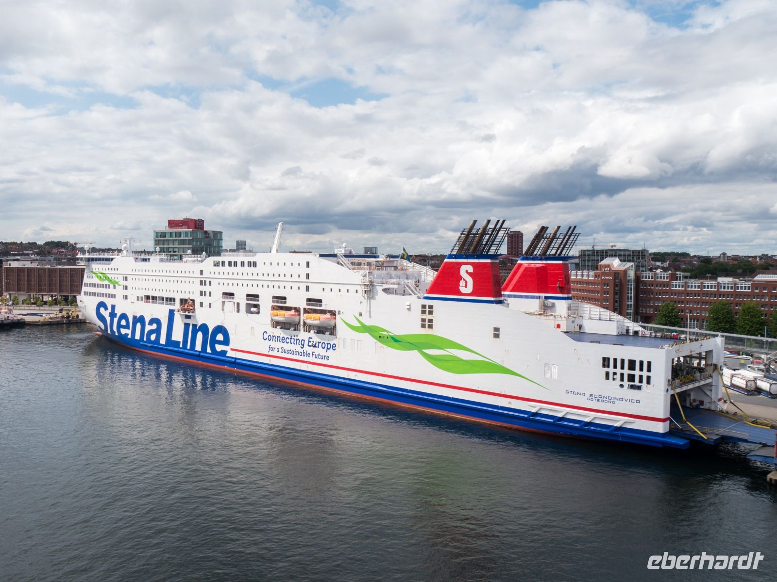 Bye bye Kiel, Blick zur Stena Line &ndash; &copy; Anna Stiebing (Eberhardt TRAVEL)