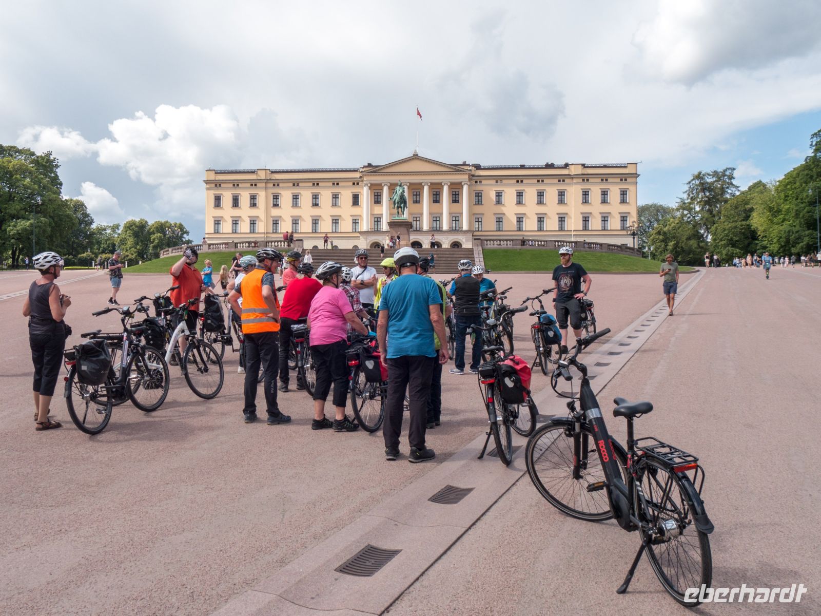 Oslo Radtour, Königliches Schloss &ndash; &copy; Anna Stiebing (Eberhardt TRAVEL)